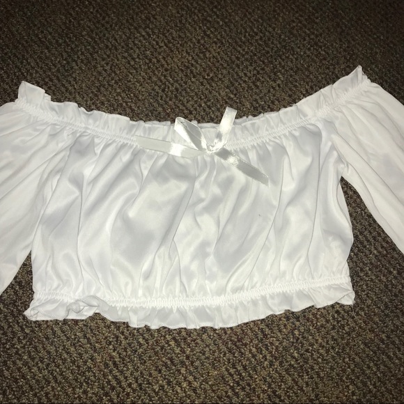 ❗️SOLD❗️ Cropped Peasant Top - Picture 3 of 4